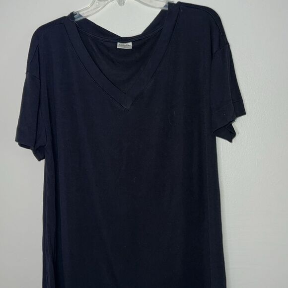 Soma loose fit V-neck short sleeve top size medium - Picture 4 of 8